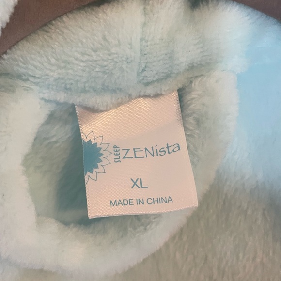 Women's Light Blue Robe - Picture 6 of 7